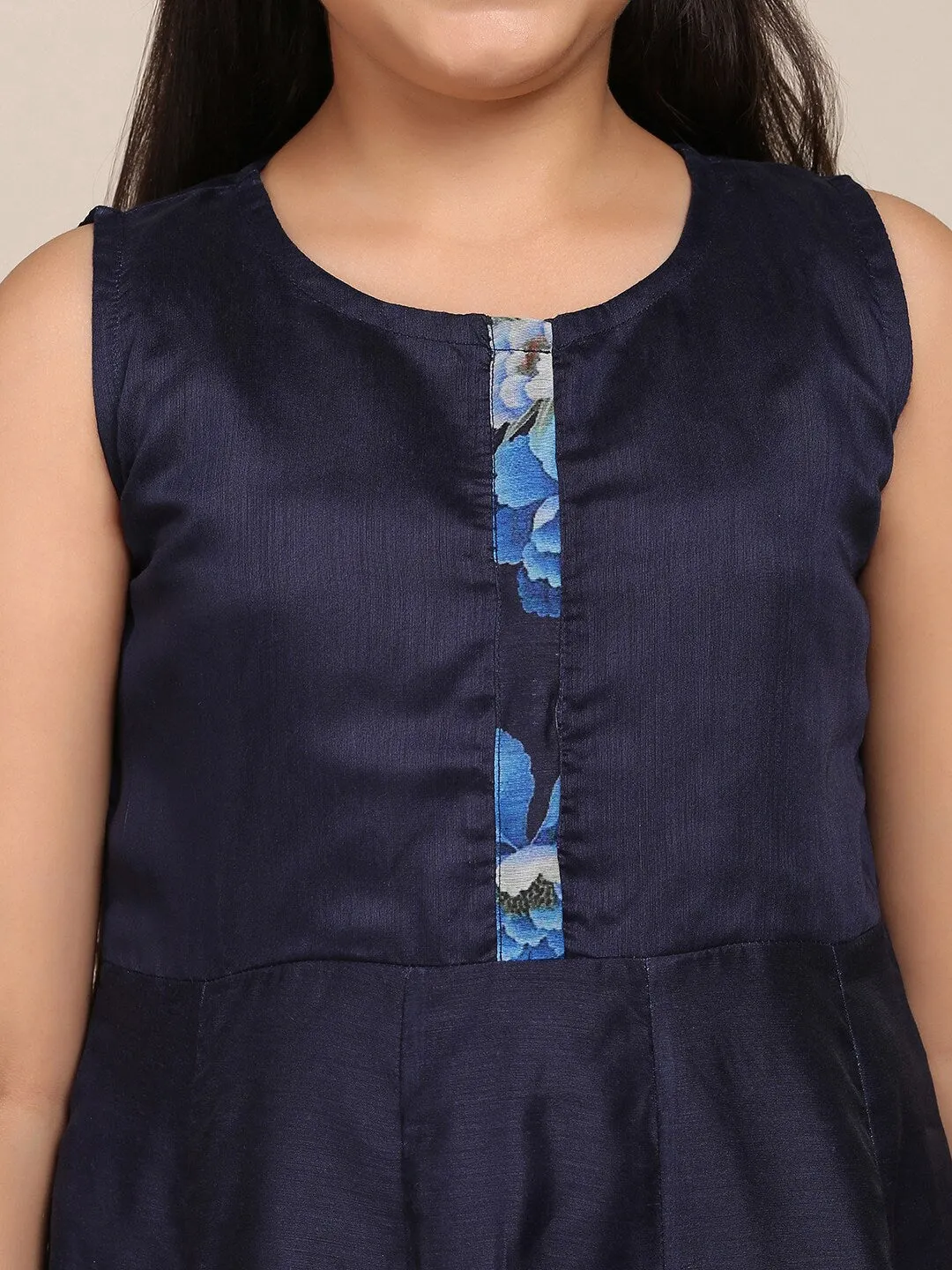 Girls Navy Blue Floral Printed Panelled Kurta With Trousers & With Dupatta